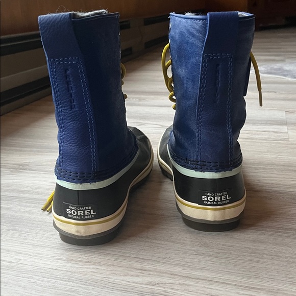 NWOT Sorel Caribou Blue Waterproof Boots. Size 7.5 - Picture 5 of 6